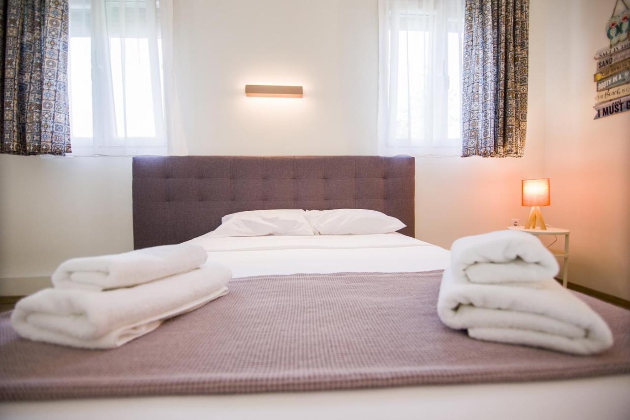 Armonia Resort Ofrínion エクステリア 写真